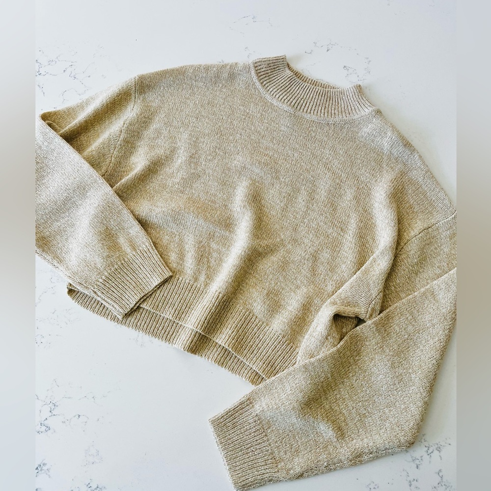 H&M Mock Neck Cropped Beige Knit sweater Size XS